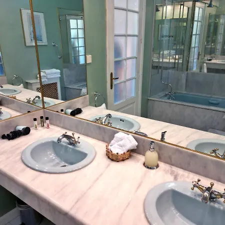 Zarik Guest house